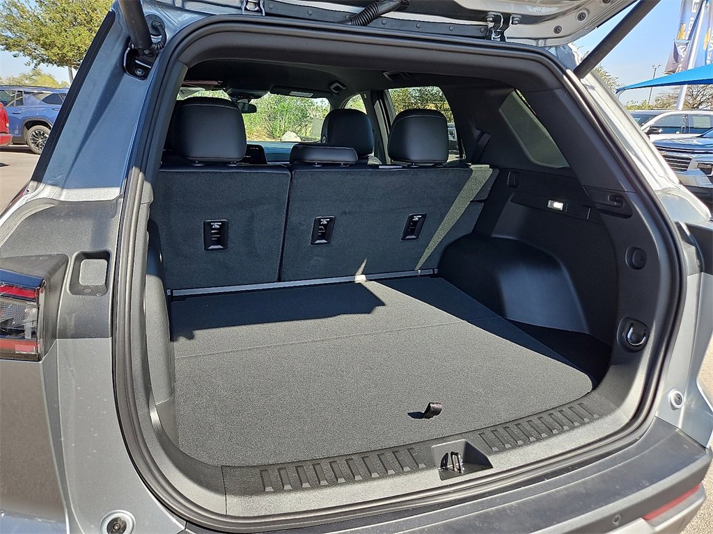 2026 Chevrolet Equinox LT photo 10