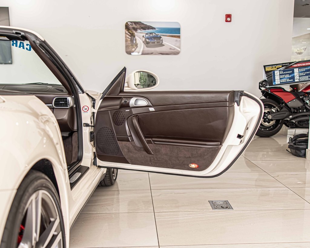 2012 PORSCHE 911 - Image 33