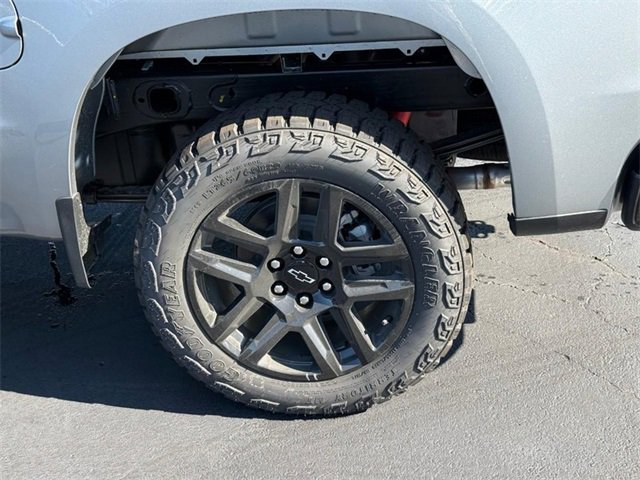 2026 Chevrolet Silverado 1500 Custom Trail Boss photo 4
