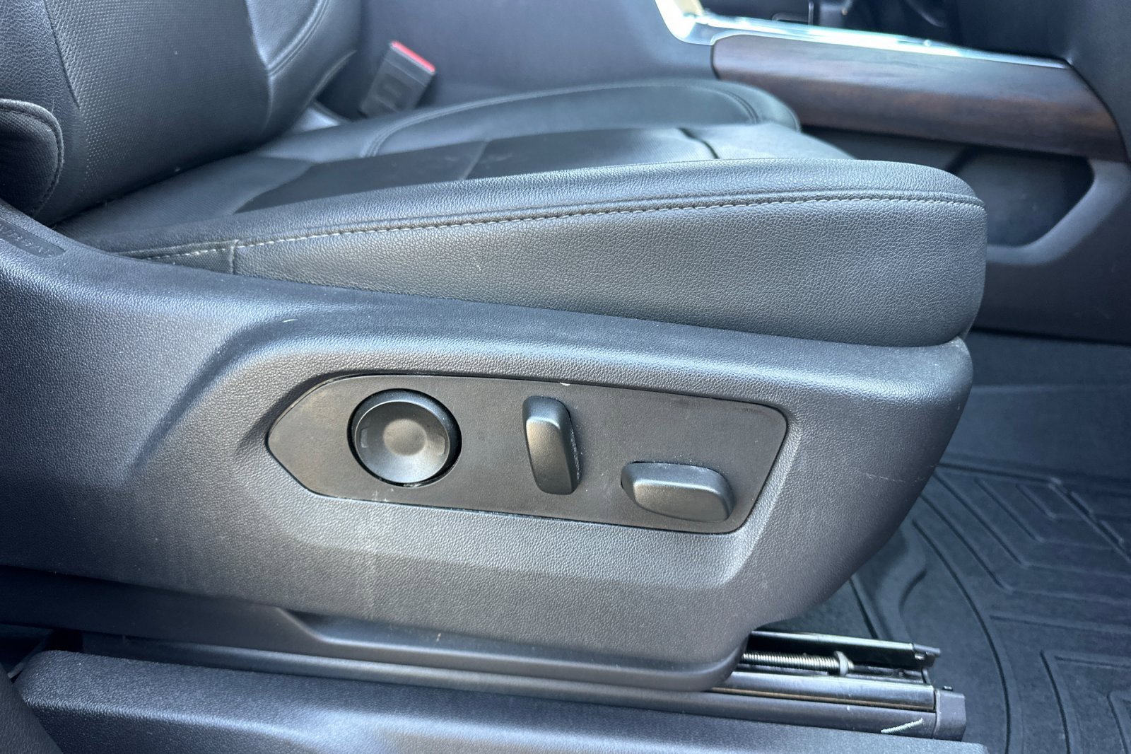 2023 Gmc Sierra SLT photo 18