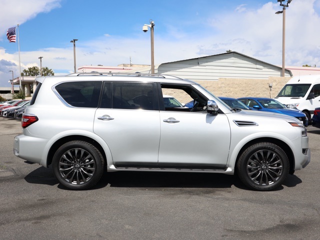 2023 Nissan Armada Platinum photo 2
