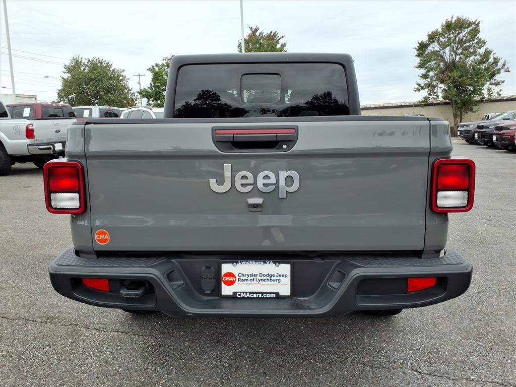 2023 Jeep Gladiator Overland photo 5