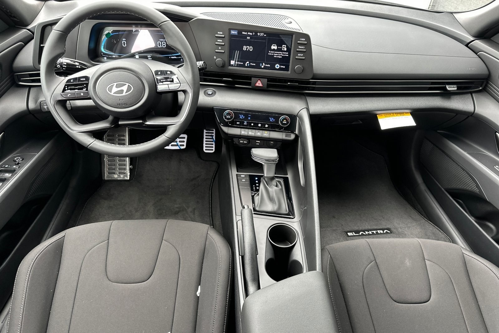 2025 Hyundai Elantra SEL Sport photo 13
