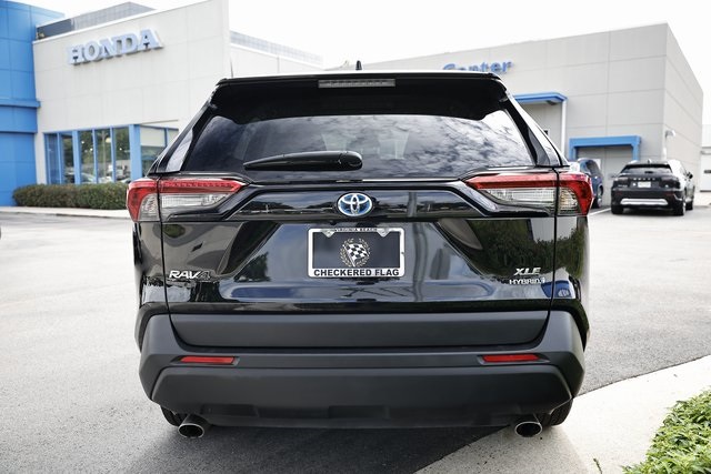 2024 Toyota RAV4 Hybrid XLE photo 9