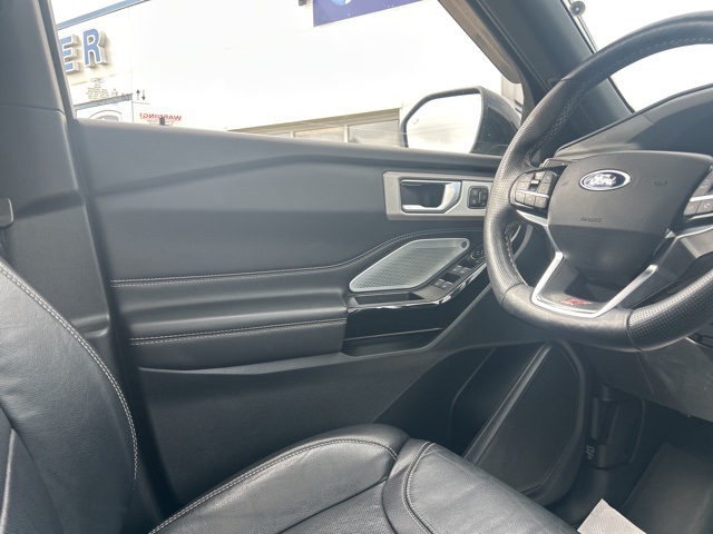 2021 Ford Explorer ST photo 27