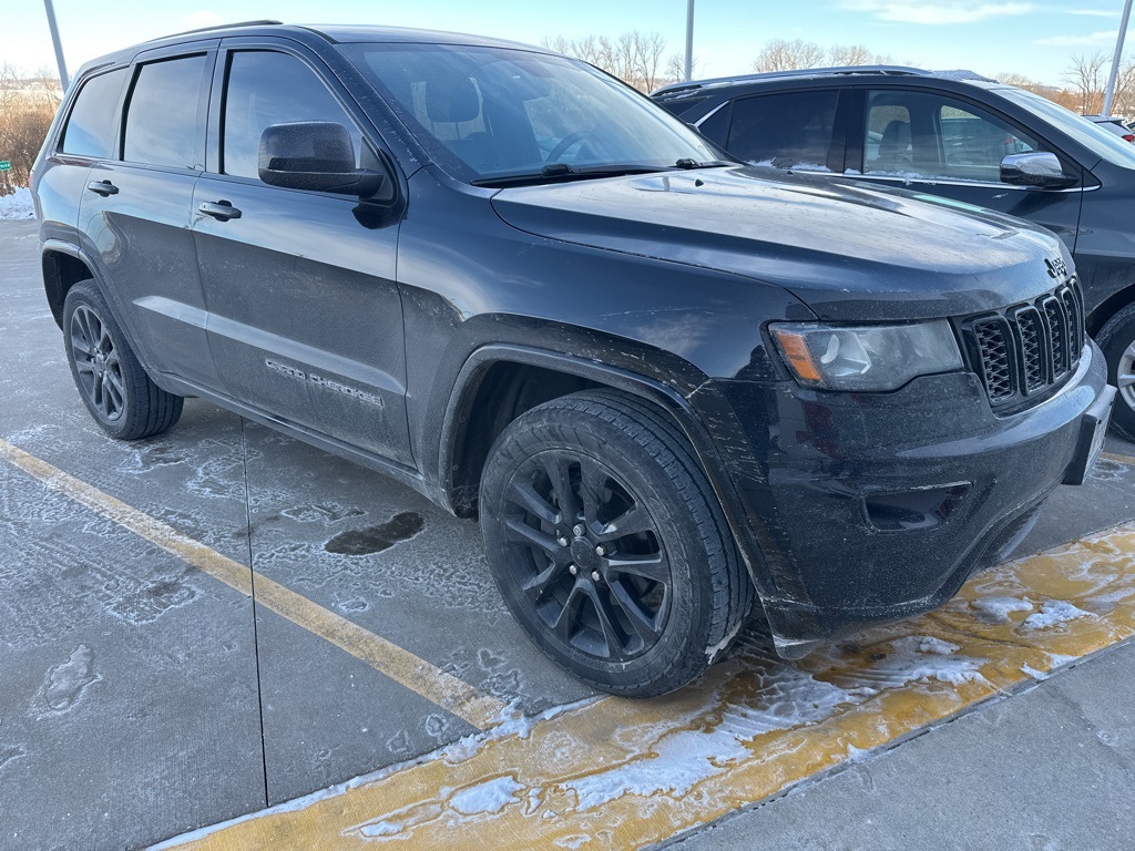 2018 Jeep Grand Cherokee Altitude's photo