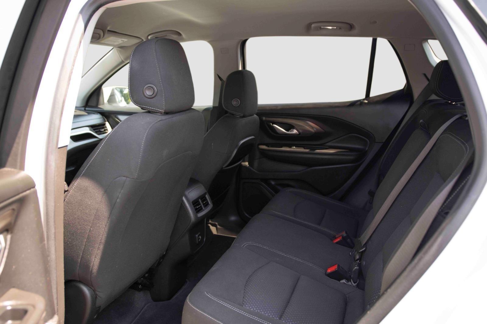 2022 Gmc Terrain SLE photo 13