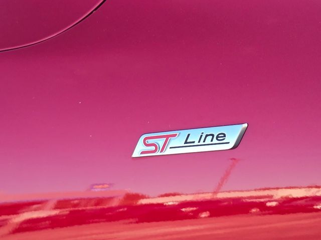 2024 Ford Escape ST-Line photo 21