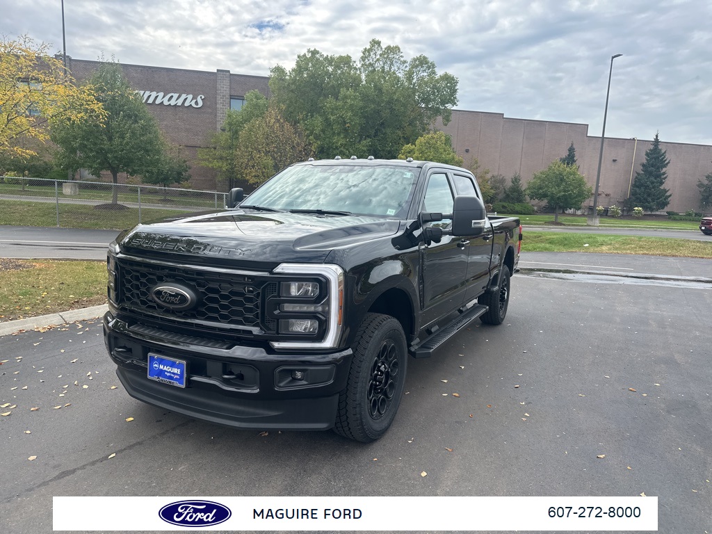 2026 Ford F-250 XLT photo 8