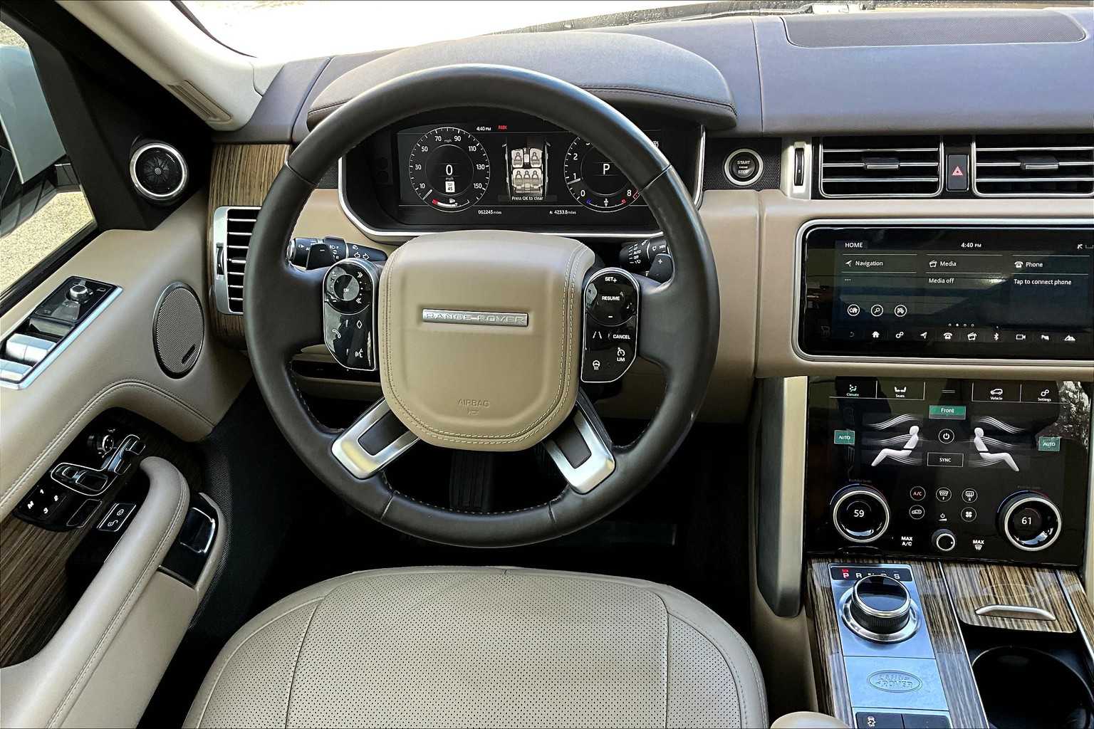 2018 Land Rover Range Rover HSE photo 2