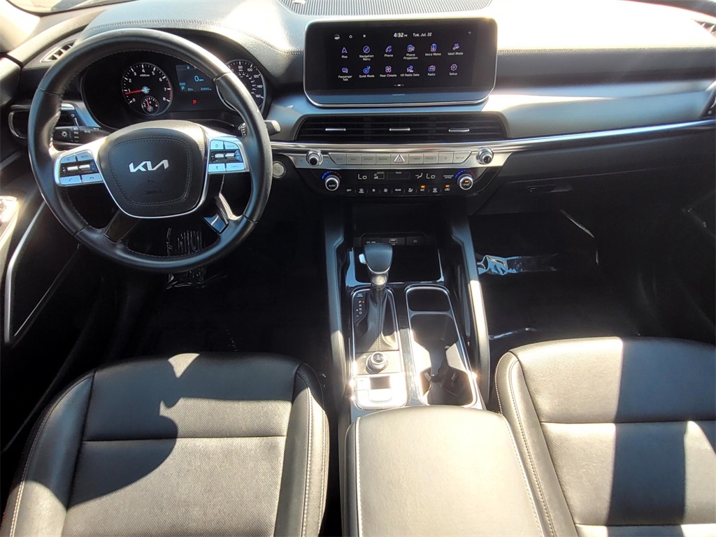 2022 Kia Telluride LX photo 18