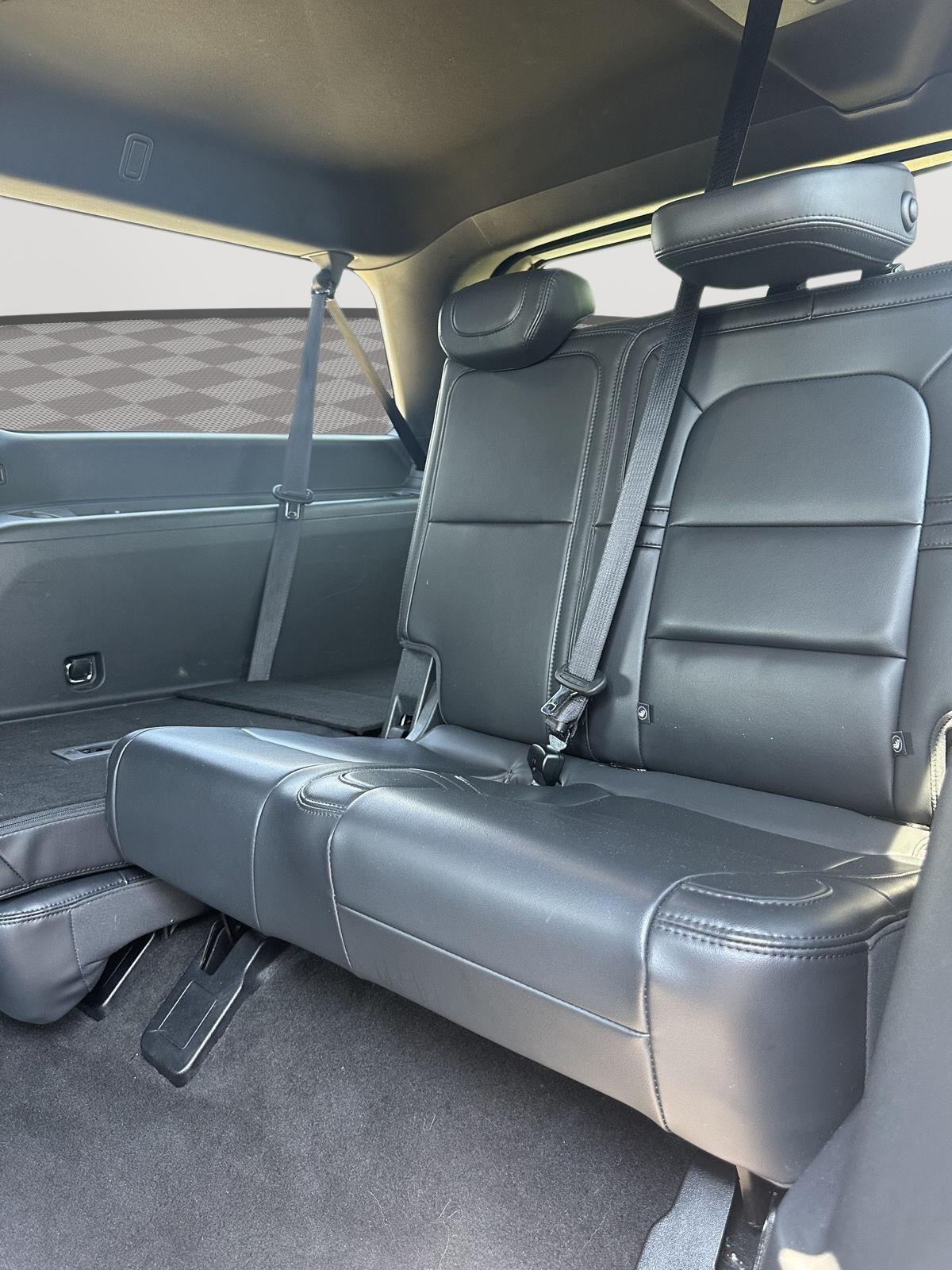 2023 Lincoln Navigator L Reserve photo 7