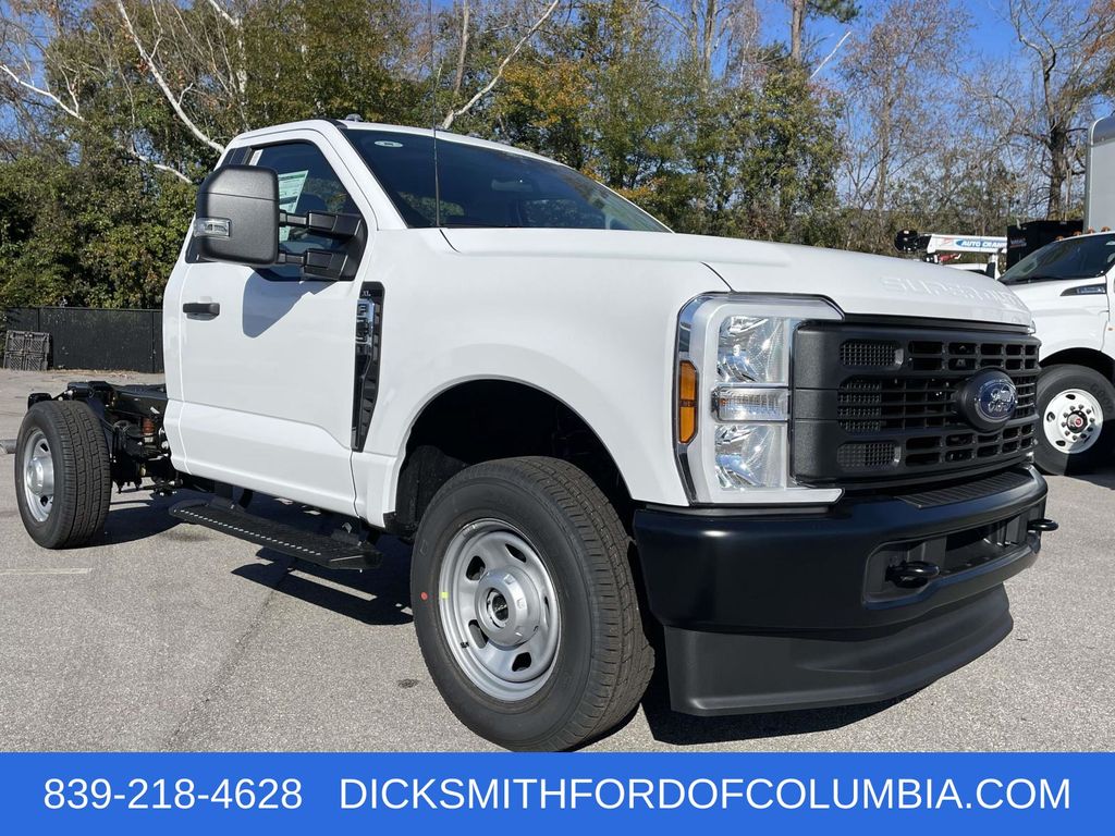 2026 Ford F-350 Super Duty Chassis Cab XL's photo