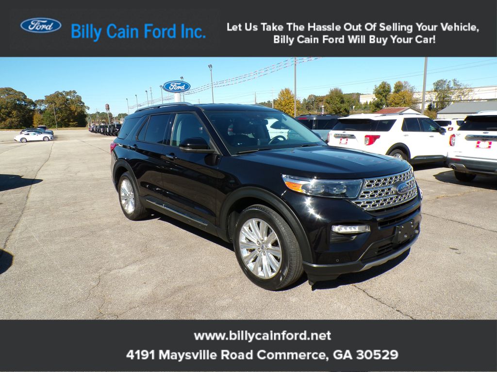 2022 Ford Explorer Limited's photo