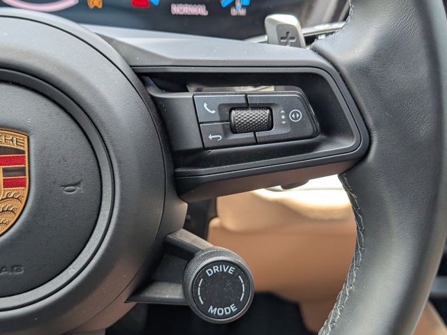 2024 Porsche Cayenne photo 21