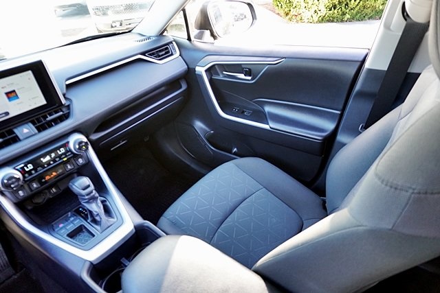 Used 2024 Black Toyota XLE image 22