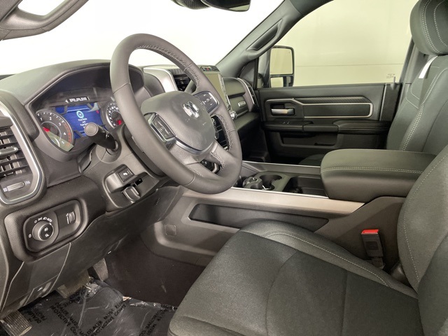 2026 Ram 2500 Big Horn photo 16