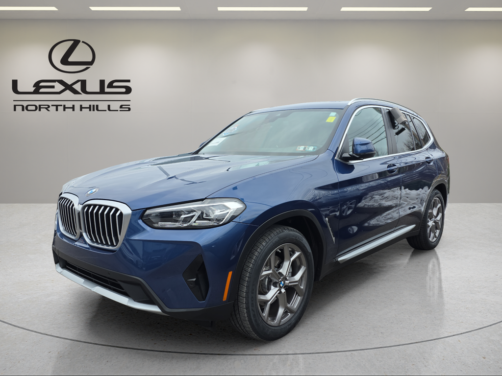 2023 BMW X3 30i's photo