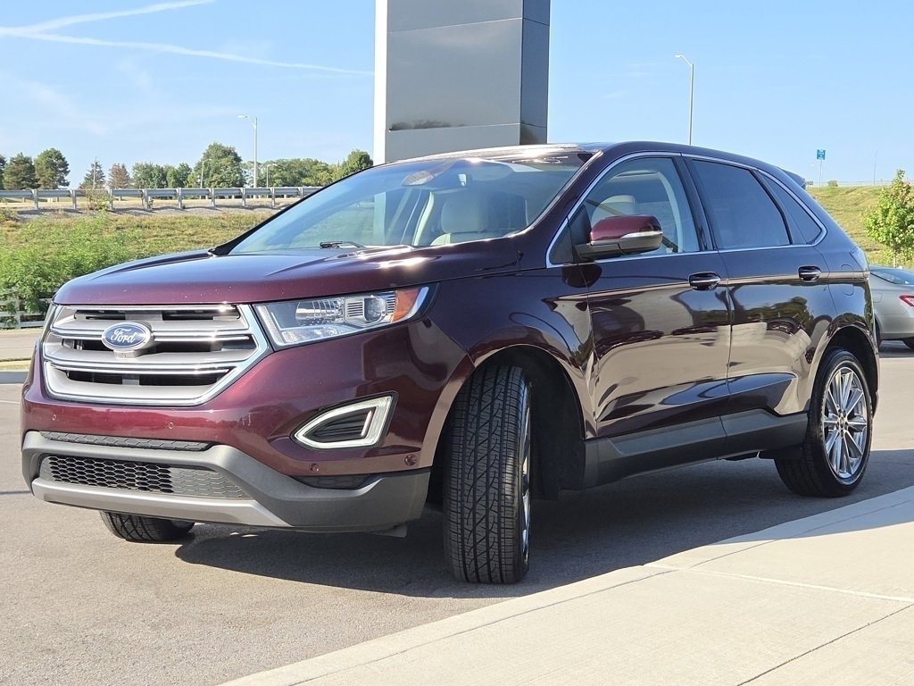 2018 Ford Edge Titanium photo 17