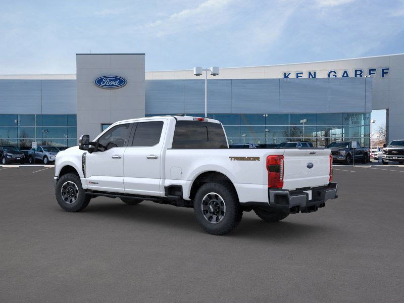 2025 Ford F-350 Lariat photo 4