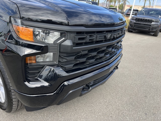 2022 Chevrolet Silverado 1500 Custom photo 6