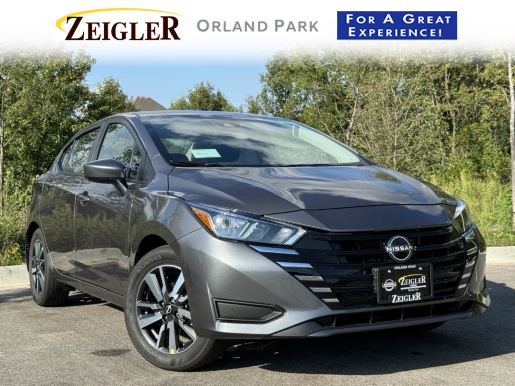 2025 Nissan Versa SV's photo