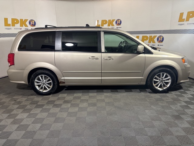 Used 2015 Dodge Grand Caravan SXT with VIN 2C4RDGCG0FR528083 for sale in Defiance, OH