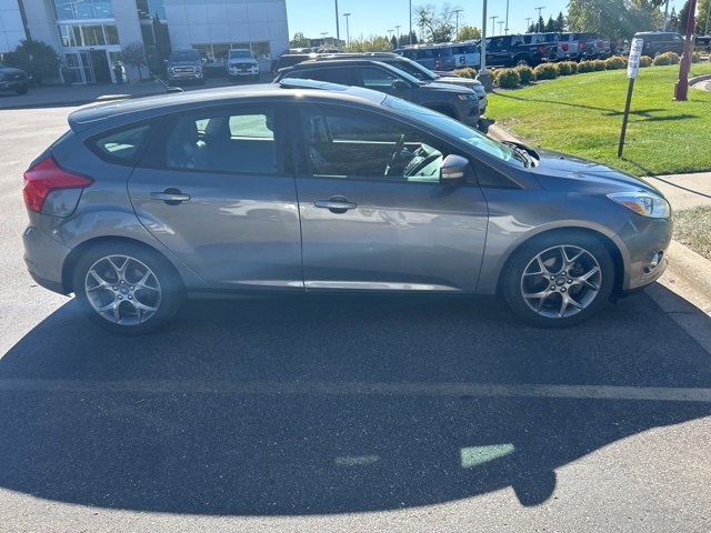 2013 Ford Focus SE photo 2