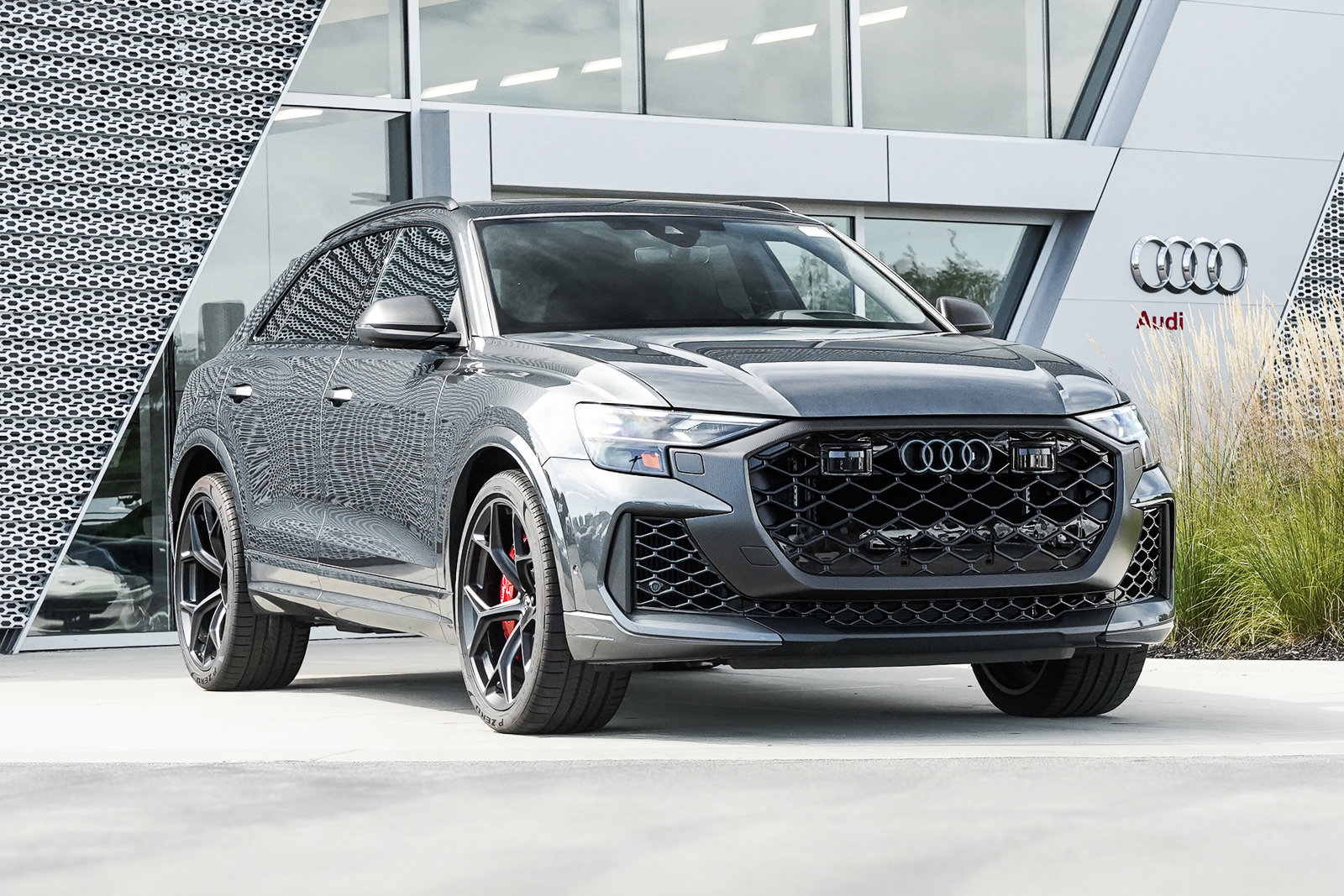2025 Audi RS Q8
