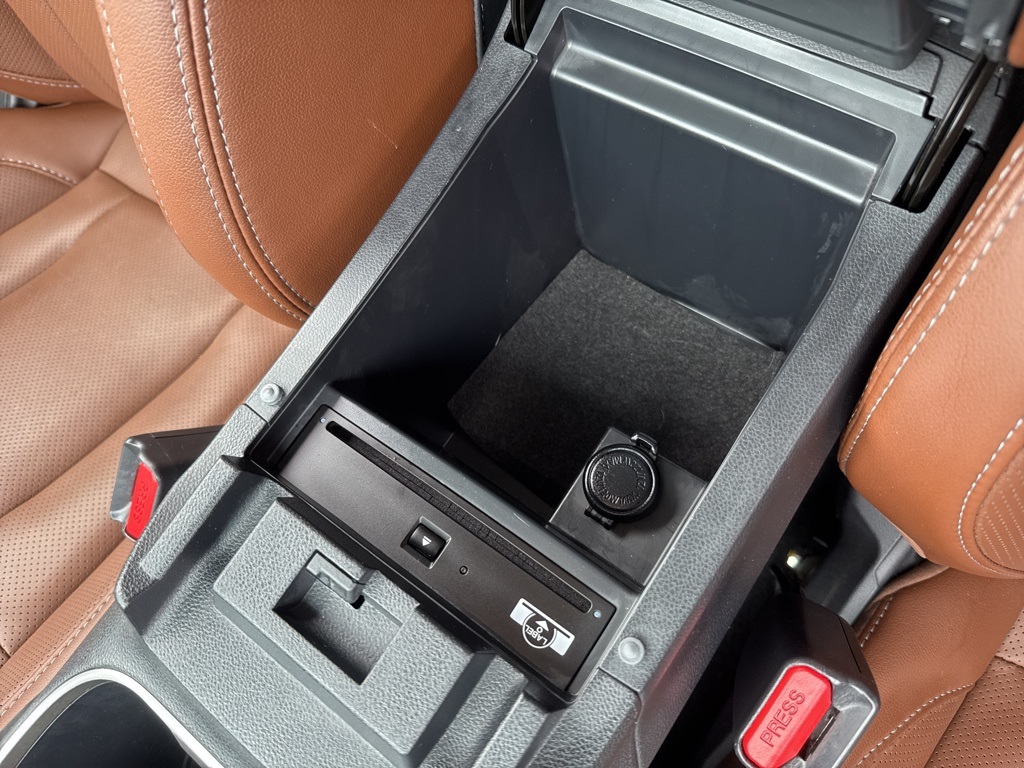 2021 Subaru Outback Touring XT photo 41