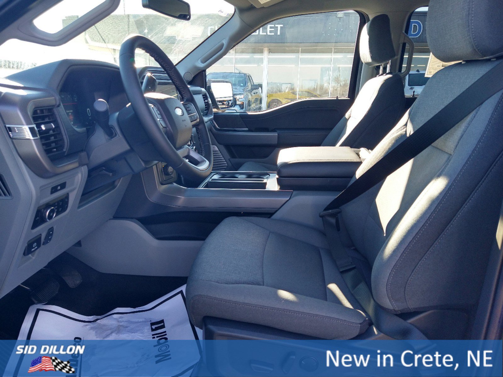 2025 Ford F-150 XLT photo 3
