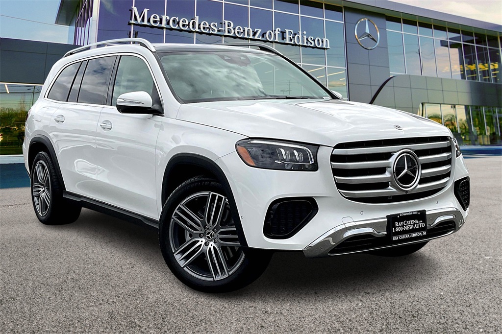 2025 Mercedes-Benz GLS Base's photo