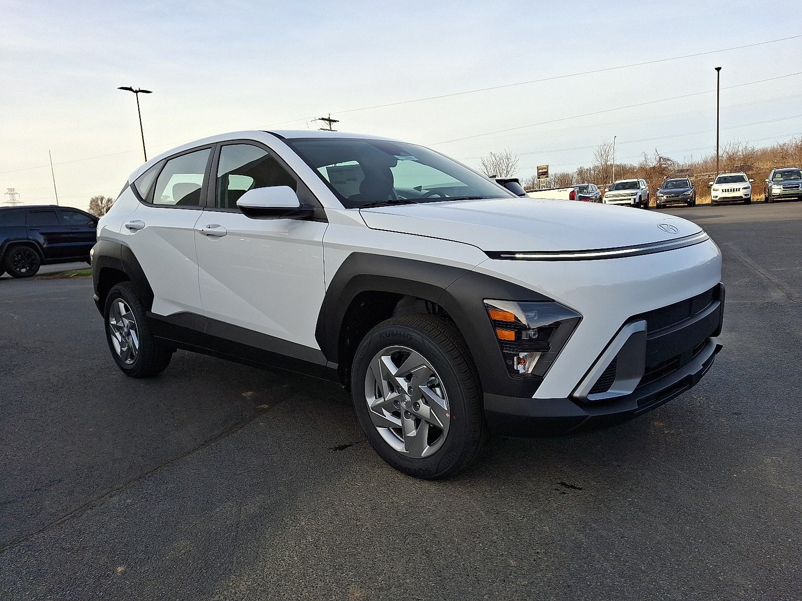 2026 Hyundai Kona SE's photo