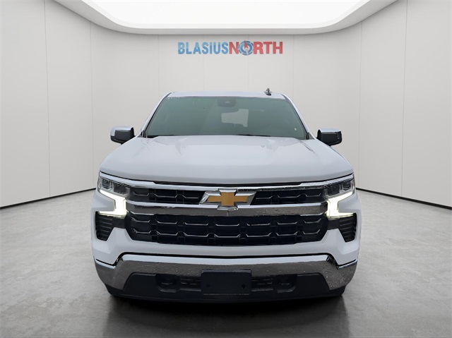 2023 Chevrolet Silverado 1500 LT photo 2