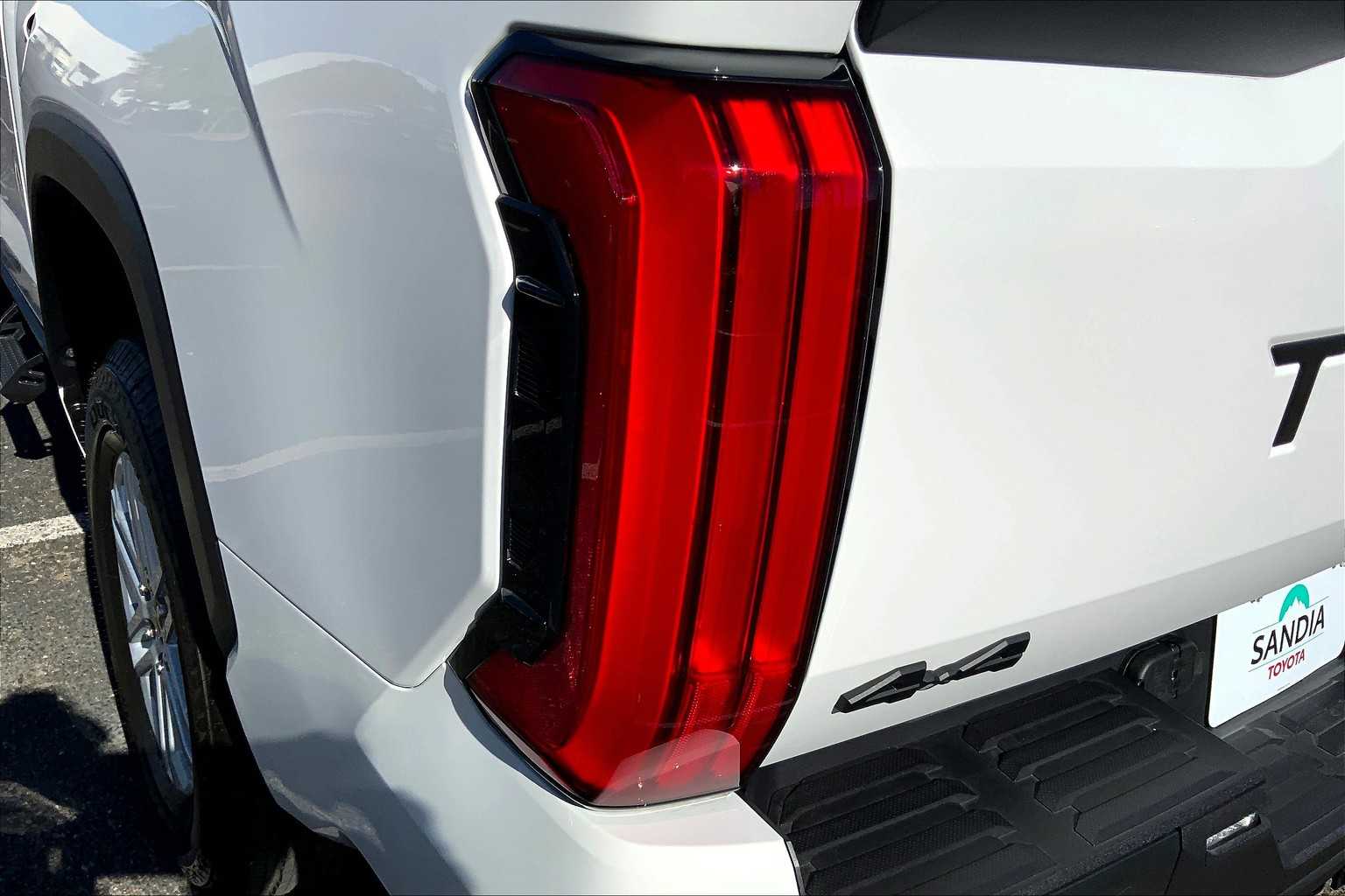 2025 Toyota Tundra SR5 CrewMax photo 24