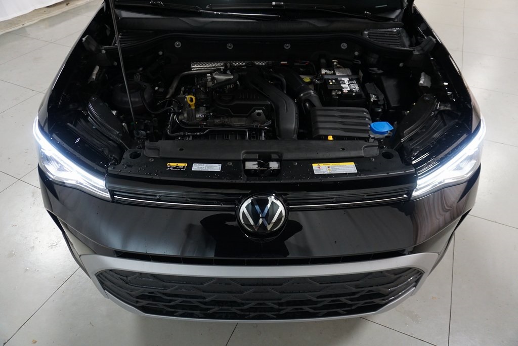 2025 Volkswagen Taos SE photo 27