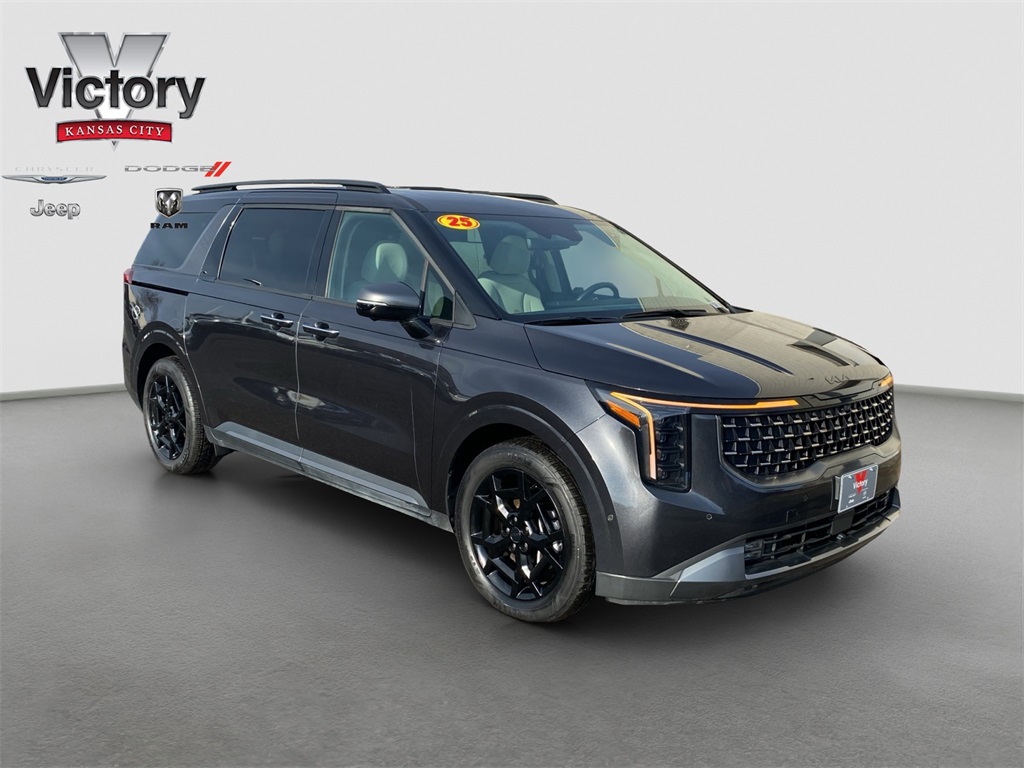 2025 Kia Carnival SX Prestige's photo