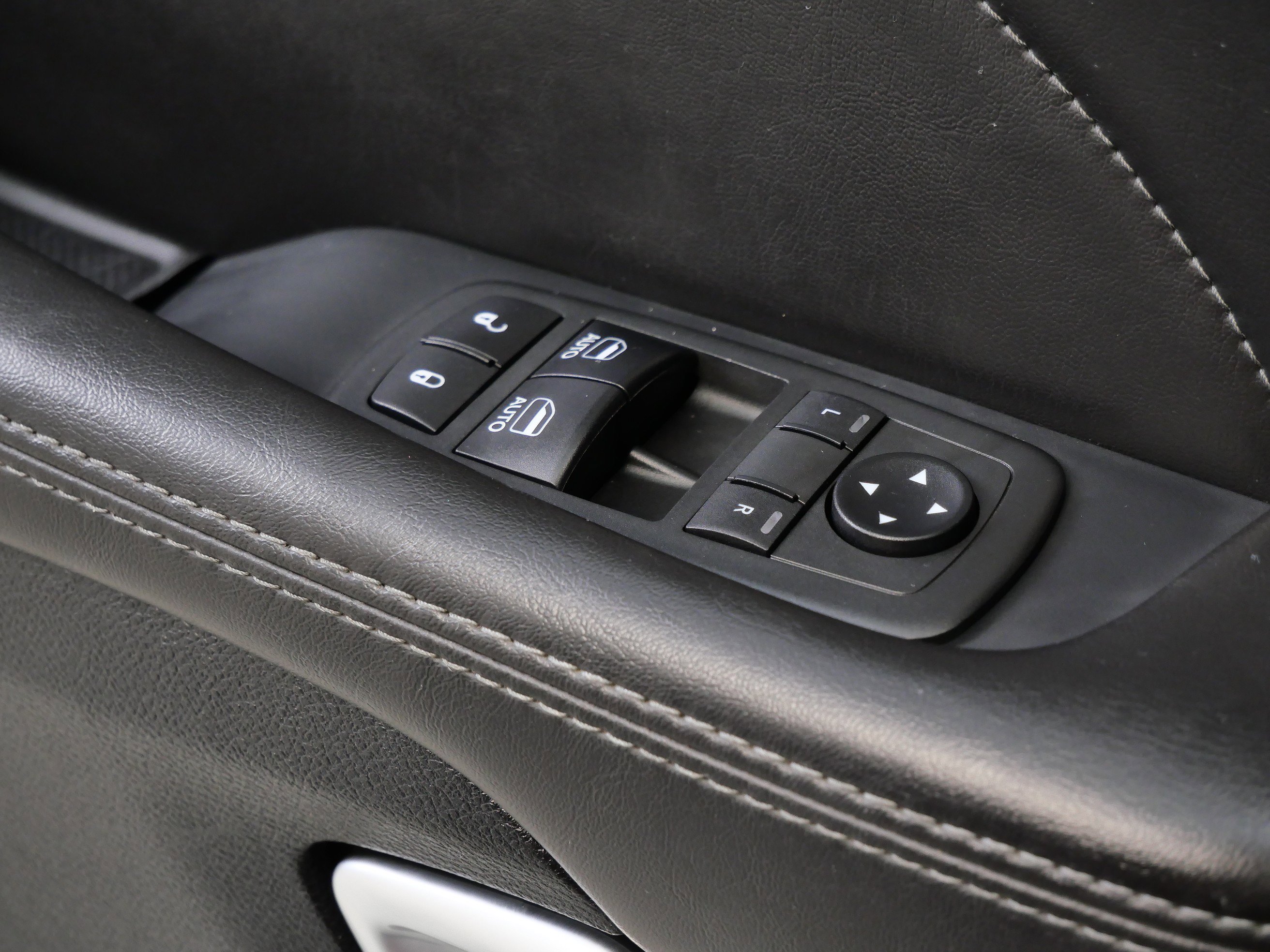 2018 Dodge Challenger 392 Scat Pack Shaker photo 29