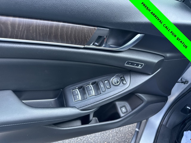 2018 Honda Accord Hybrid EX-L photo 14