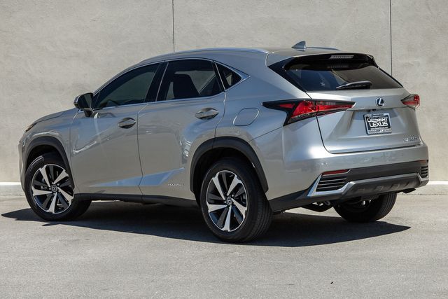 2021 Lexus NX 300h photo 4