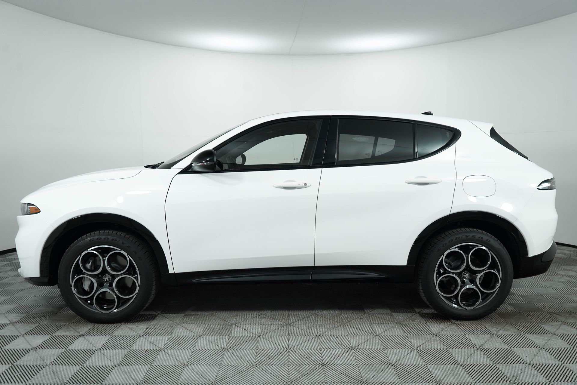 2025 Alfa Romeo Tonale photo 4