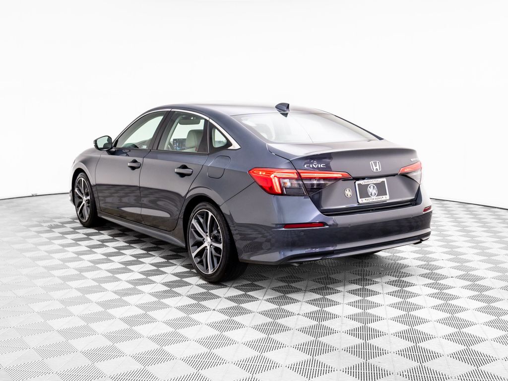 2022 Honda Civic Sport Touring photo 3