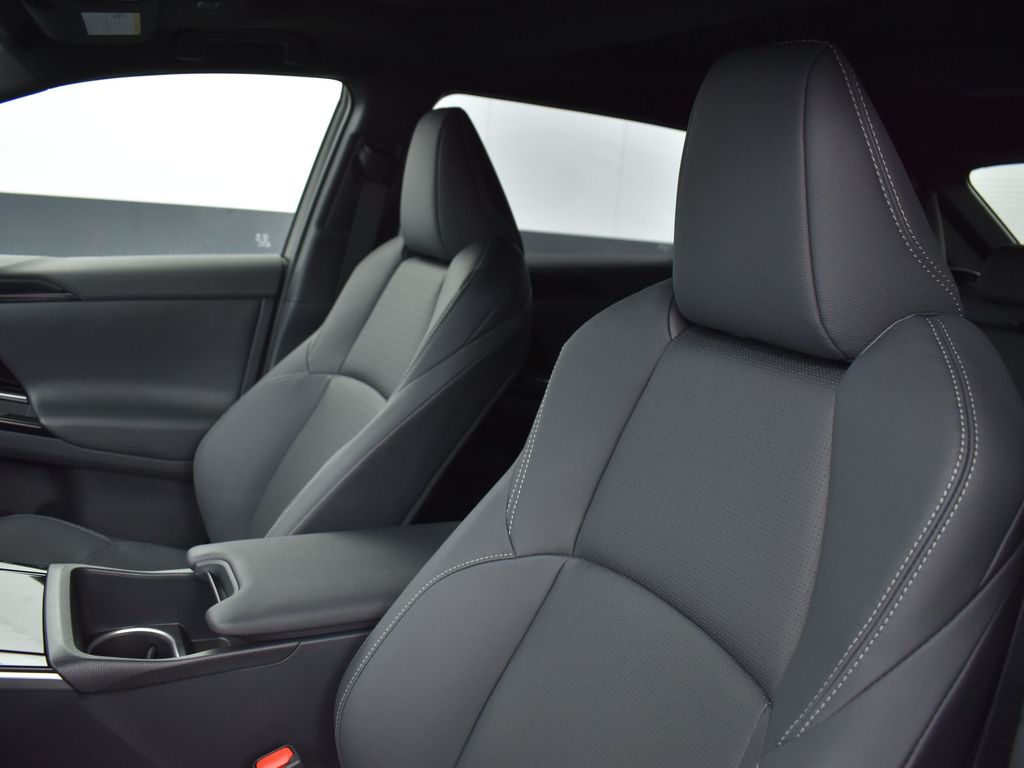 2025 Subaru Solterra Touring photo 11