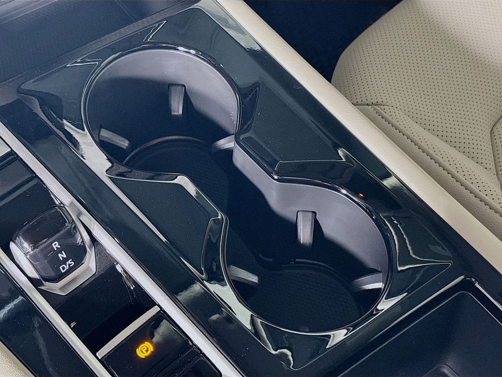 2025 Volkswagen Atlas SE Technology photo 15