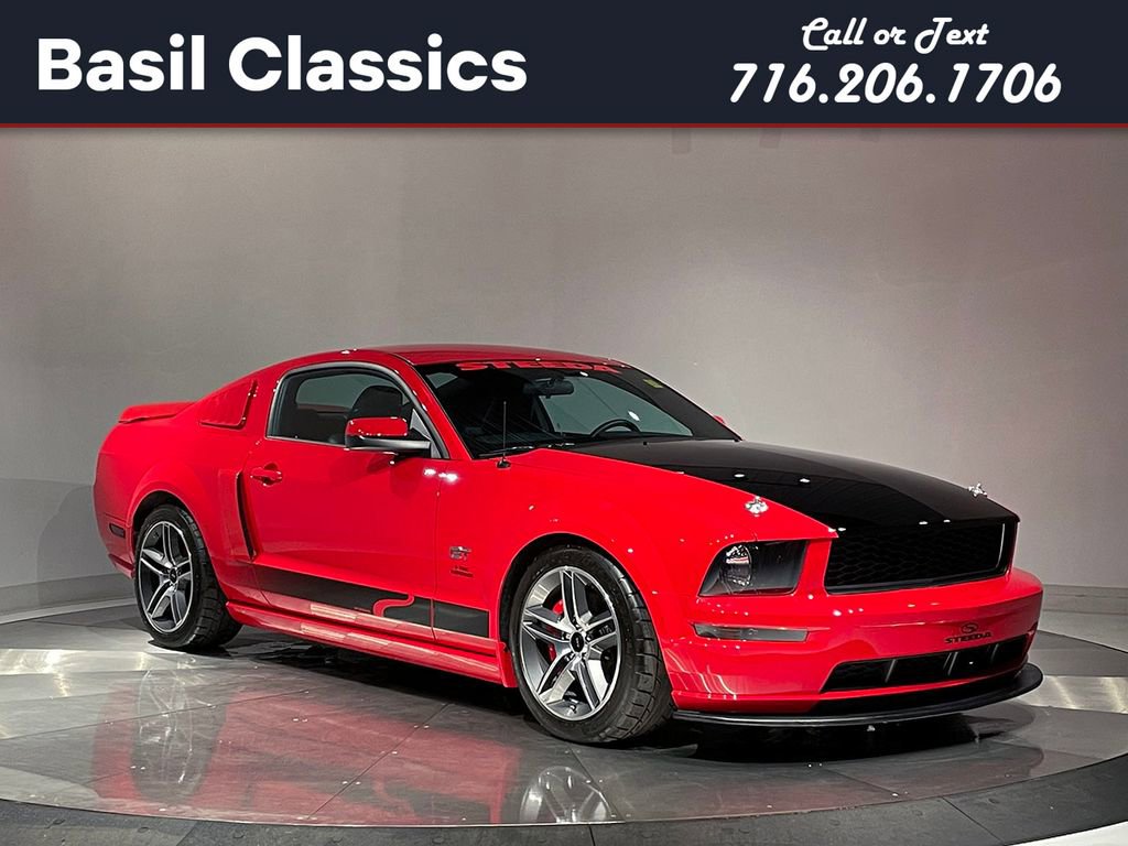 2005 Ford Mustang GT Premium