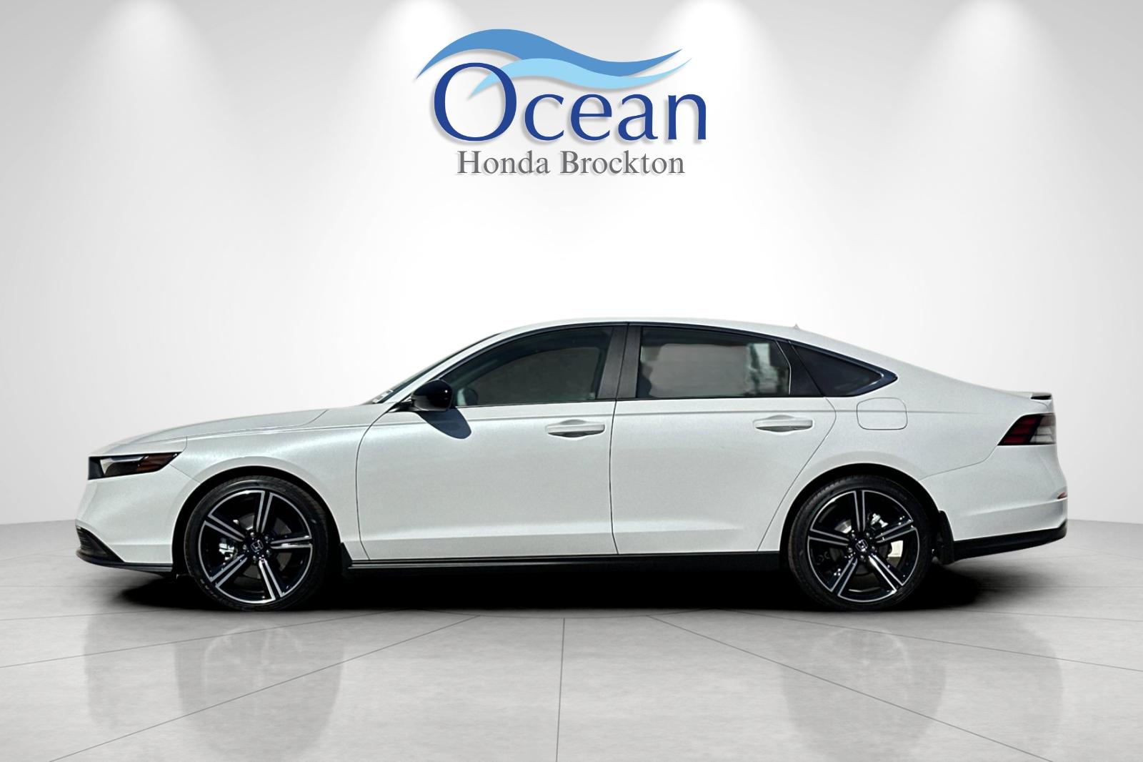 2025 Honda Accord Hybrid Sport photo 2