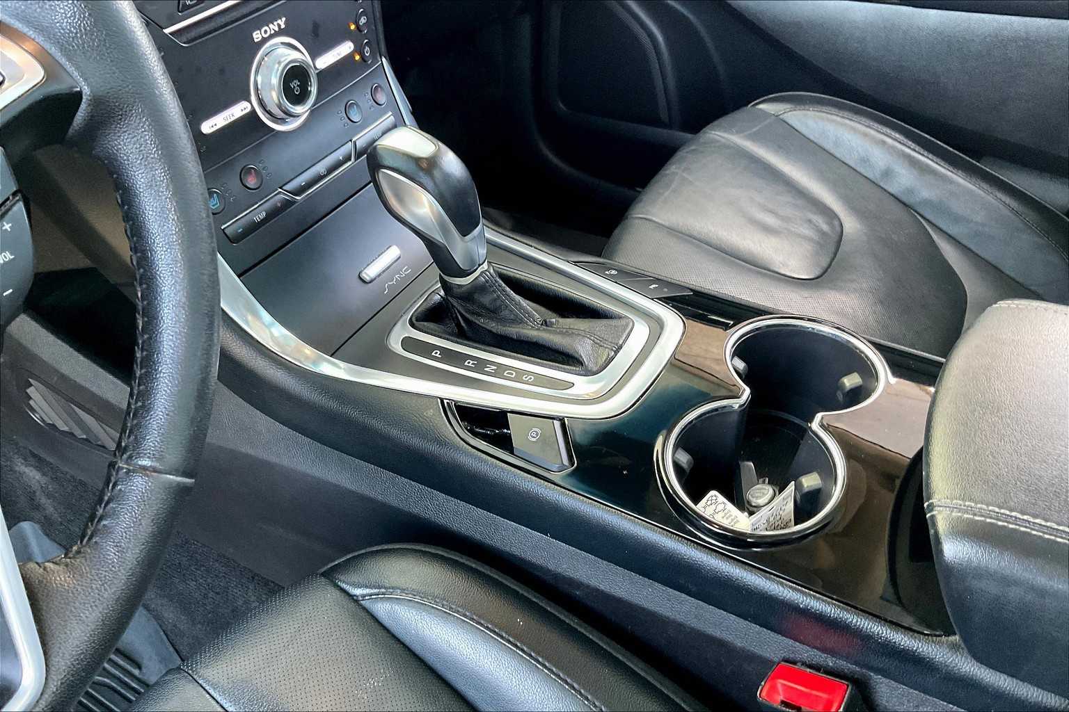2017 Ford Edge Titanium photo 15