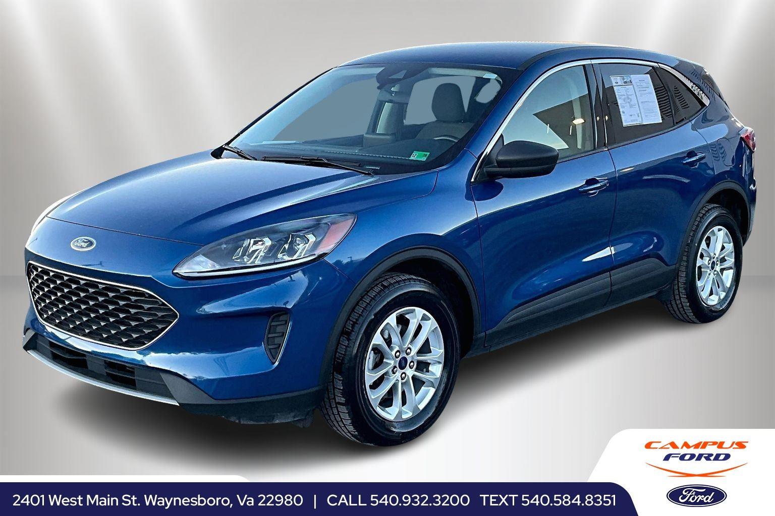 2022 Ford Escape SE's photo