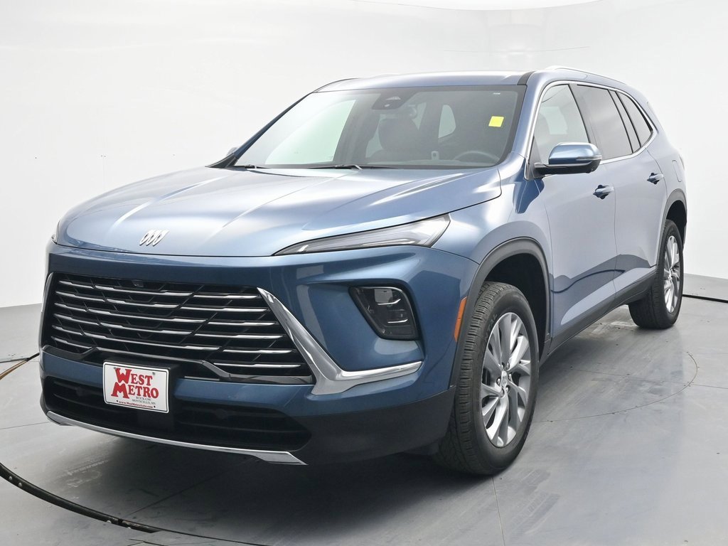 Used 2025 Buick Enclave Preferred with VIN 5GAEVARS9SJ249364 for sale in Monticello, Minnesota