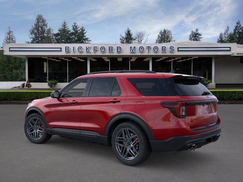 2025 Ford Explorer ST photo 4